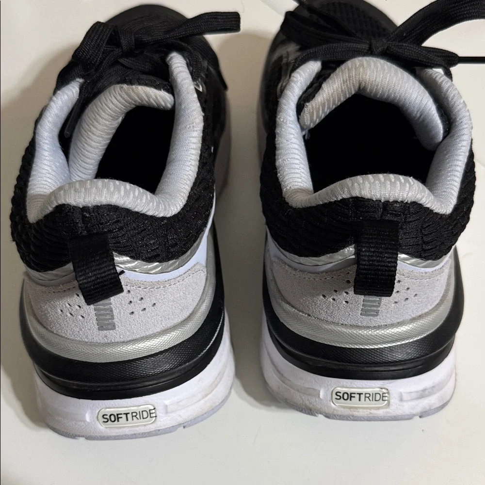 PUMA Black and Gray Athletic Shoes